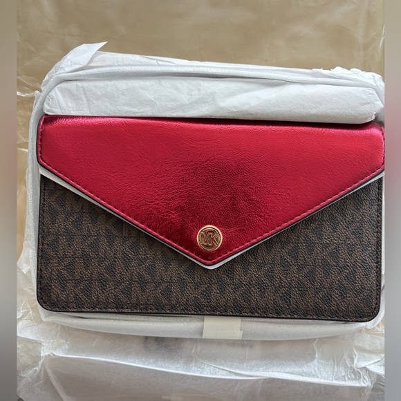 Michael Kors Jet Set Travel Crimson Logo Clutch Crossbody – Brand New with tag - Picture 8 of 16